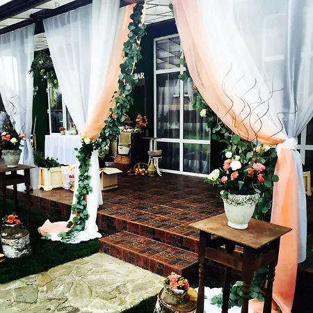 Usadba Legenda Guest house *